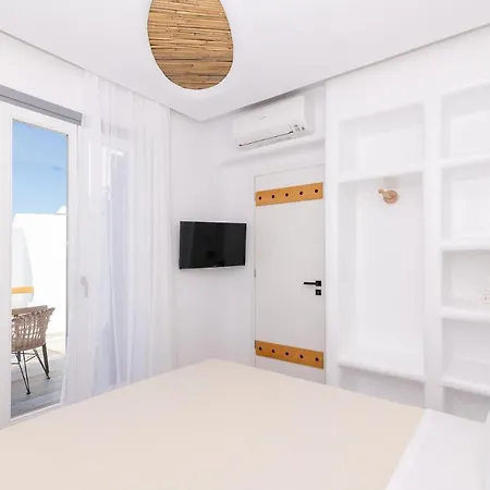 Naxian Sunset فيلة *